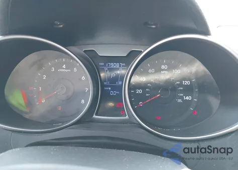 2013 Hyundai Veloster Base W/Black from USA, damaged, VIN KMHTC6AD7DU173789